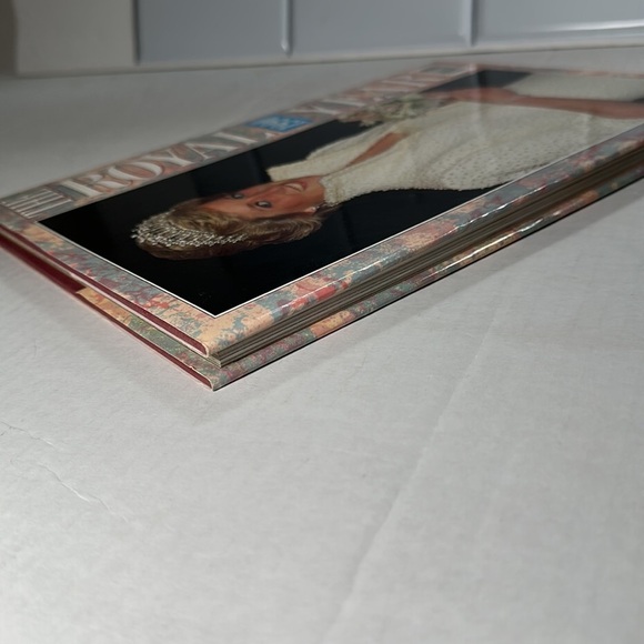 THE Royal Year 1990 Photographed By Tim Graham - Picture 9 of 9